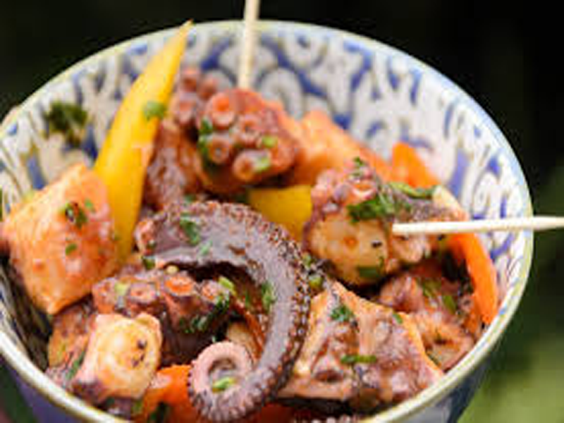 Poulpe & piquillos marinés