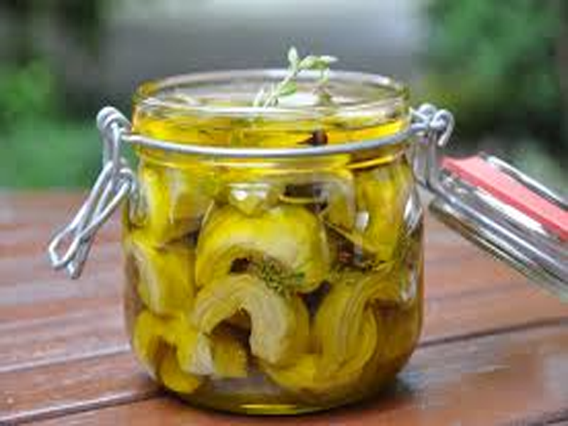 ARTICHAUTS À L’HUILE