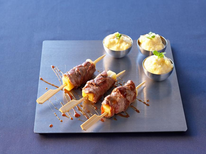 BROCHETTES DE BAVETTE DE BŒUF & COMTÉ