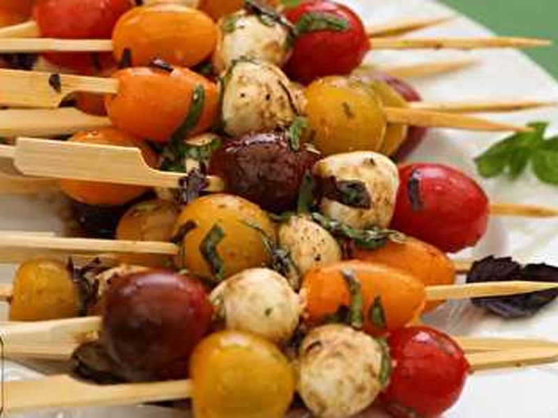 BROCHETTES Champignons marinés – mozzarella – tomate séchée