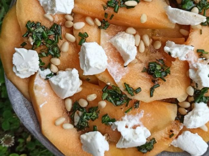 MELON MARINÉ, PIGNONS DE PIN & RICOTTA