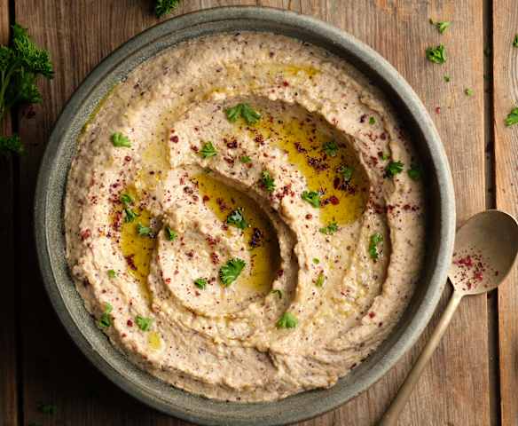 HOUMOUS